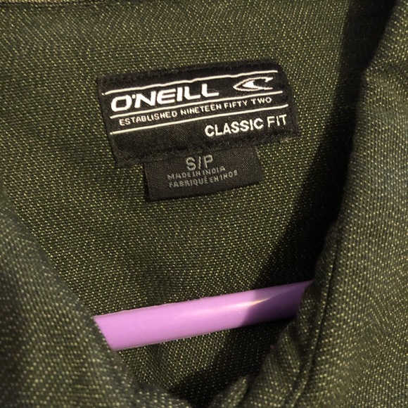 O’Neill NWOT long sleeve button down shirt - Picture 4 of 4